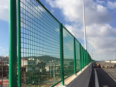 西藏橋梁護(hù)欄網(wǎng)